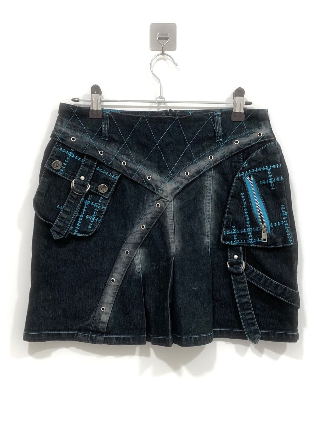 stitch pocket washing eyelet skirt 상품이미지1