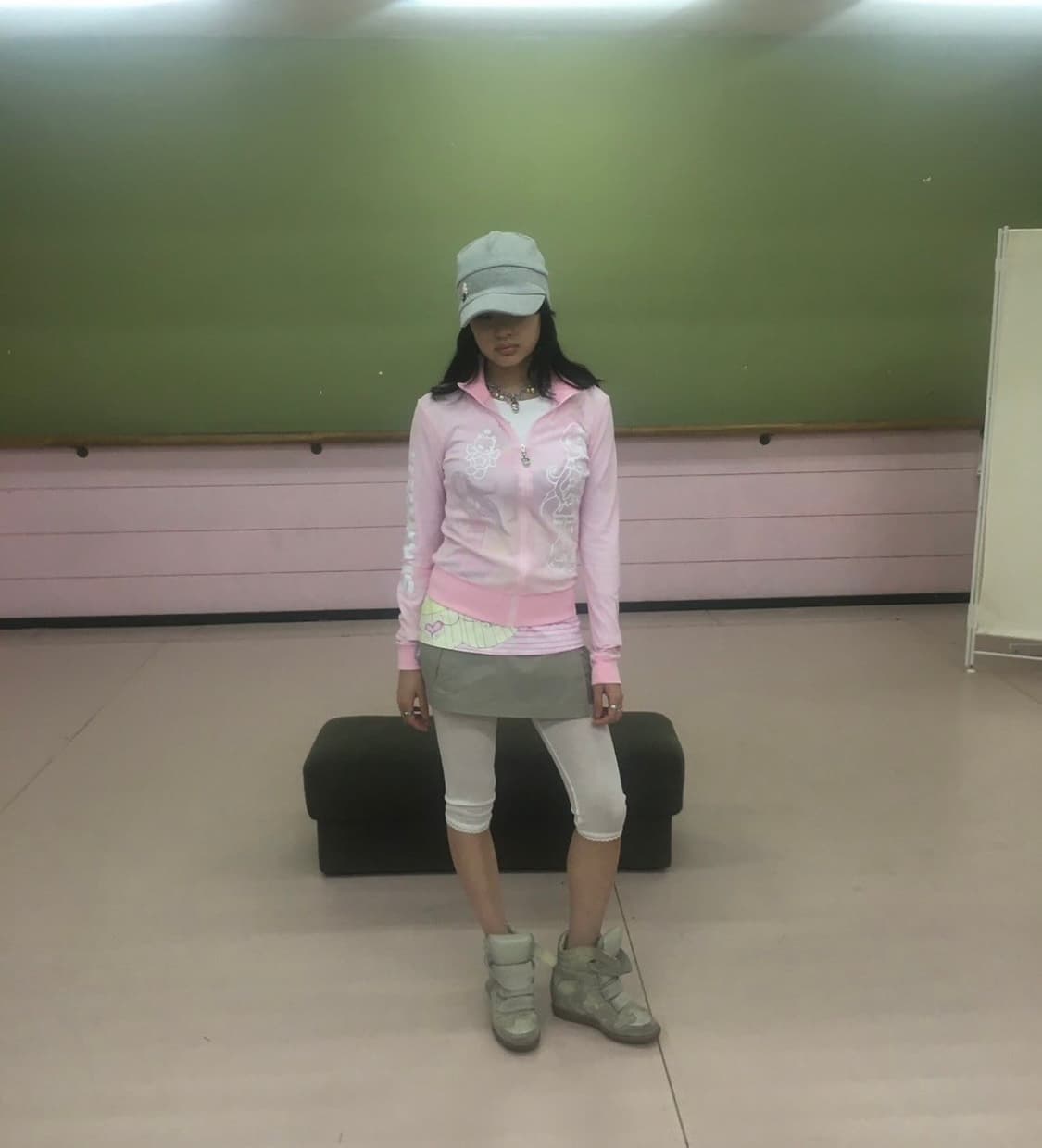 구해요)샬롬클럽 샤이햇 그레이 상품이미지1