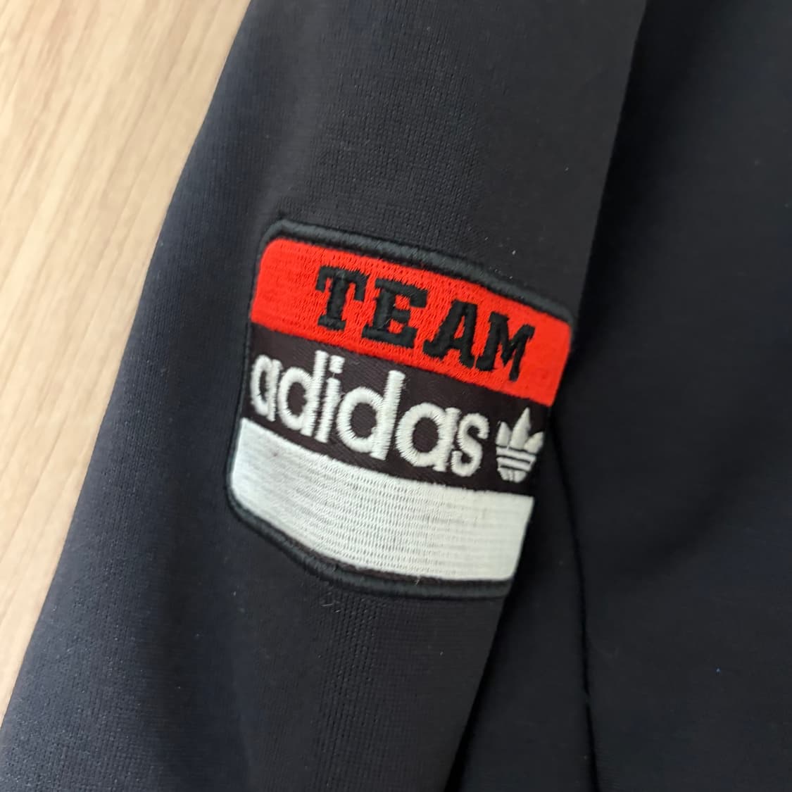 처분) 아디다스 아디 검빨 져지 트랙탑 판매 상품이미지2