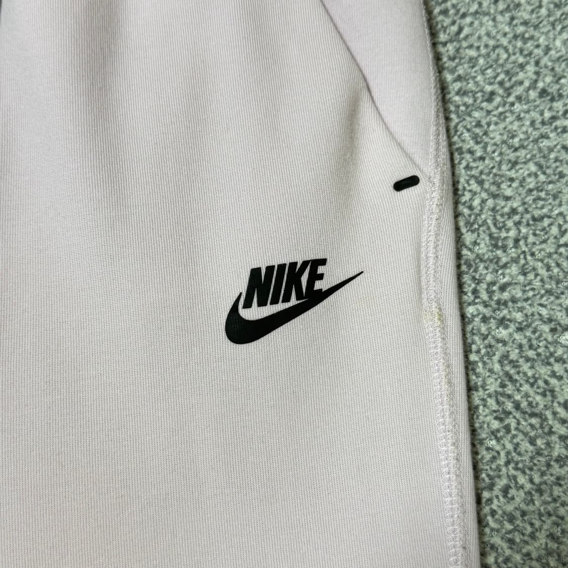 [정가 20만원] 나이키 테크팩 조거팬츠 여성용 S 상품이미지4