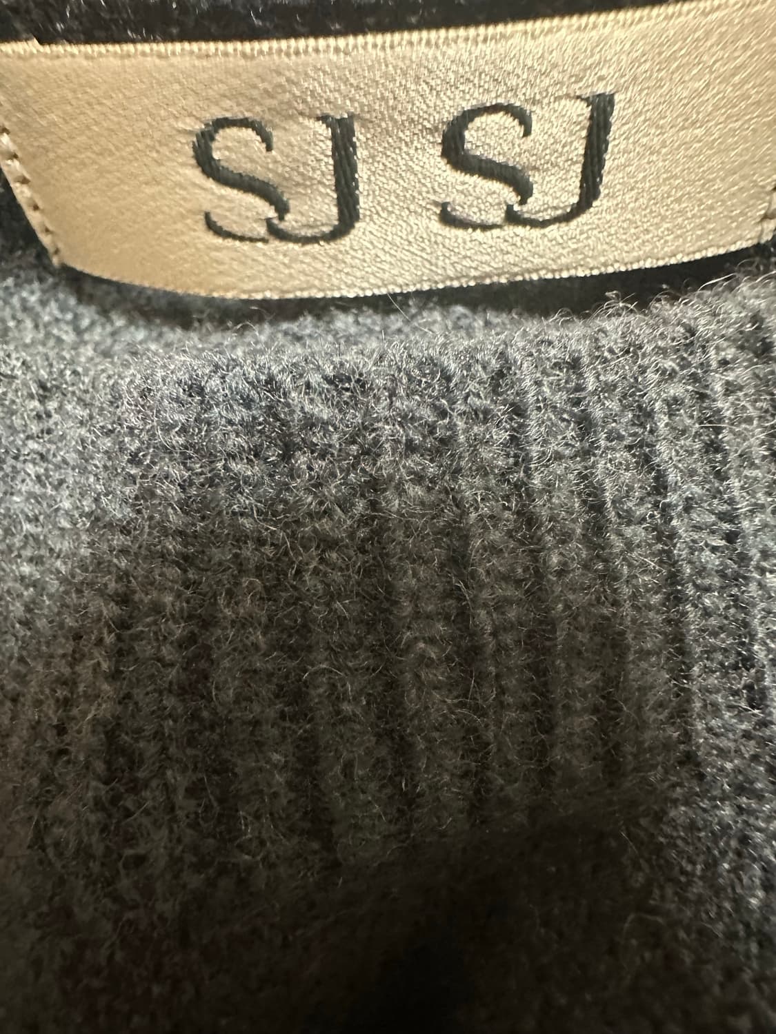 한섬SJSJ 울캐시미어 니트 롱 원피스 블랙 상품이미지8