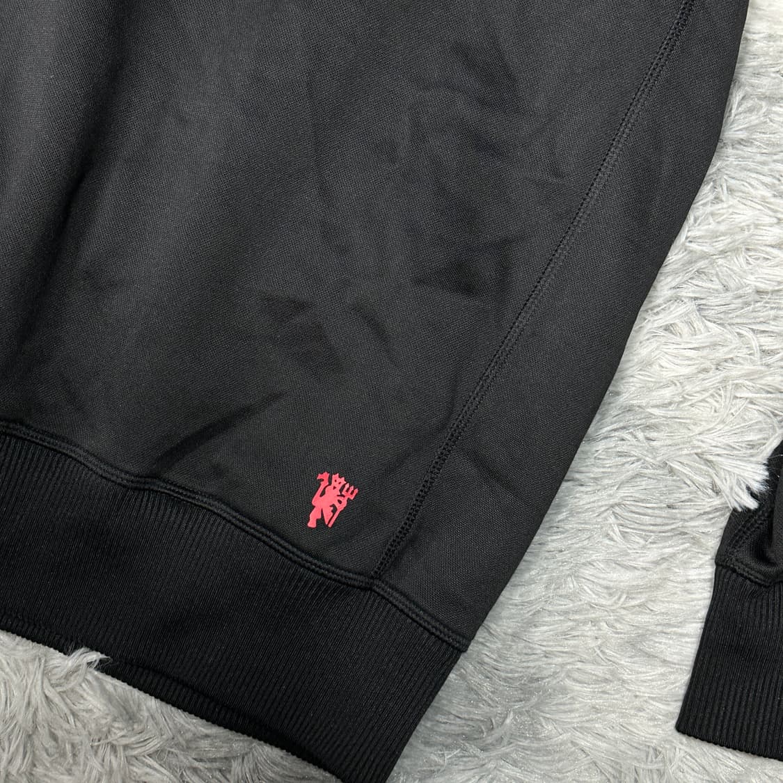 아디다스 맨유 블랙 트랙탑 XL 상품이미지3