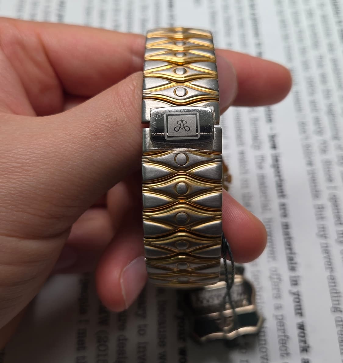 데드스탁] 빈티지 로만손 튤립 투톤 스파클 다이얼 칼침핸즈 쿼츠 남성용
 상품이미지6