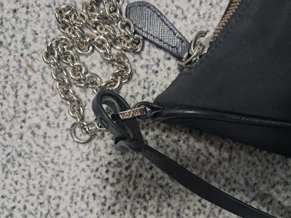 프라다 나일론 체인가방 상품이미지2