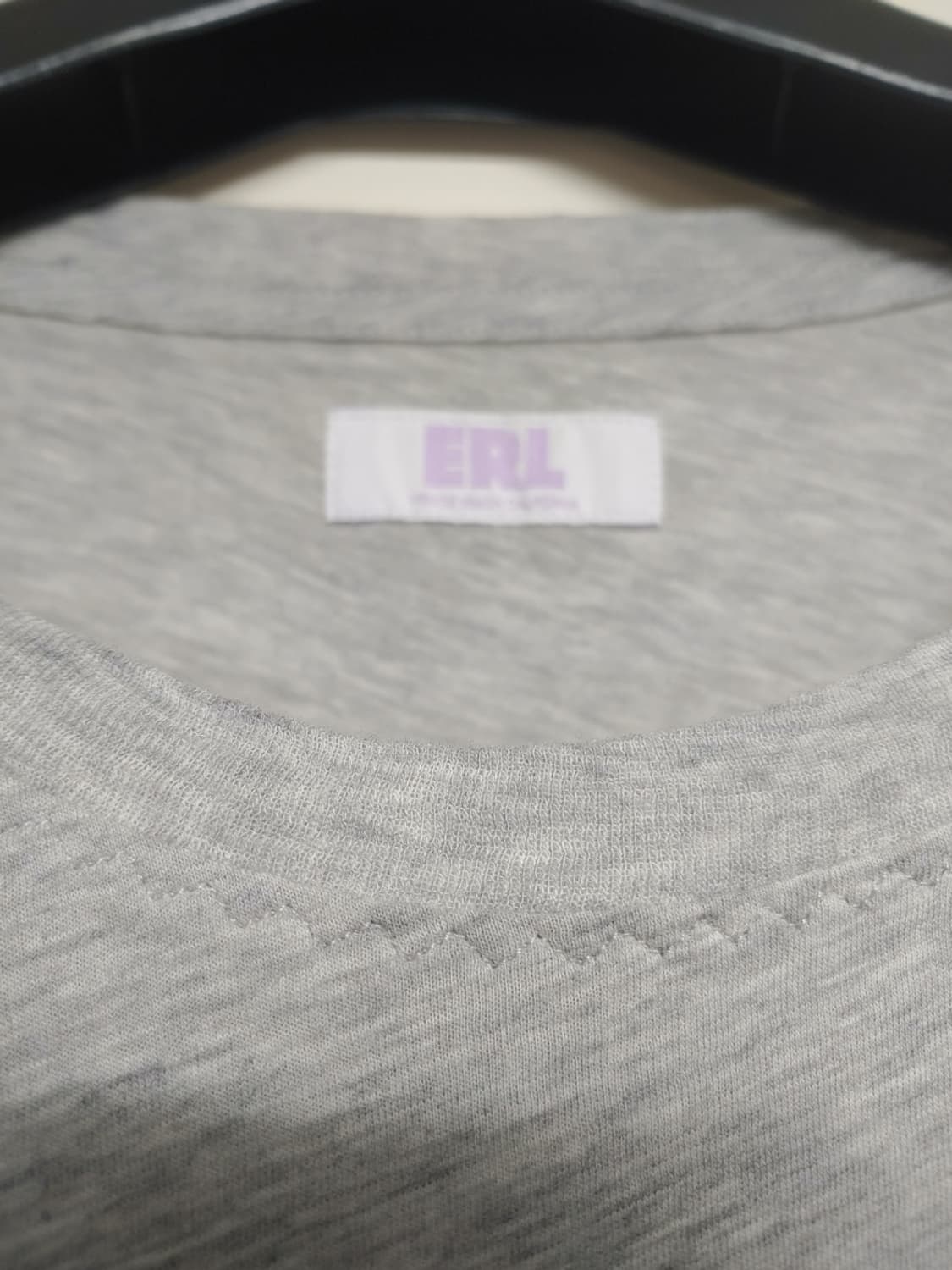 [L] ERL 베니스 반팔 티셔츠 그레이 상품이미지6