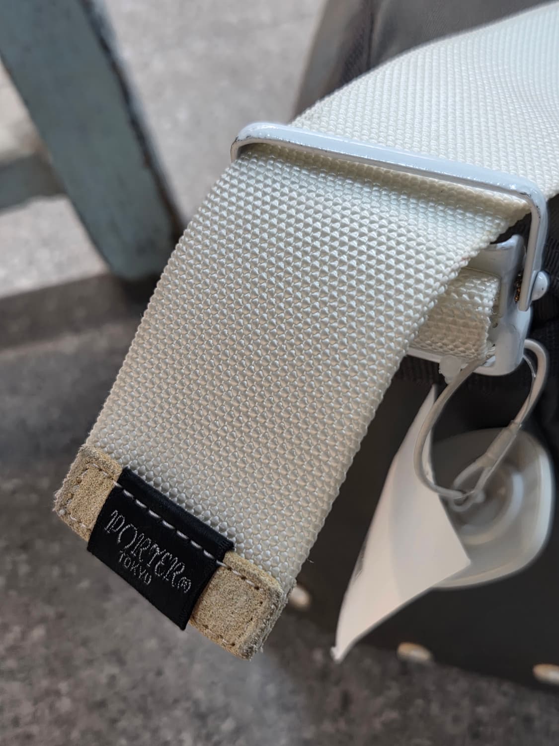 porter 포터 카키 빅 크로스백 보부상백 상품이미지10