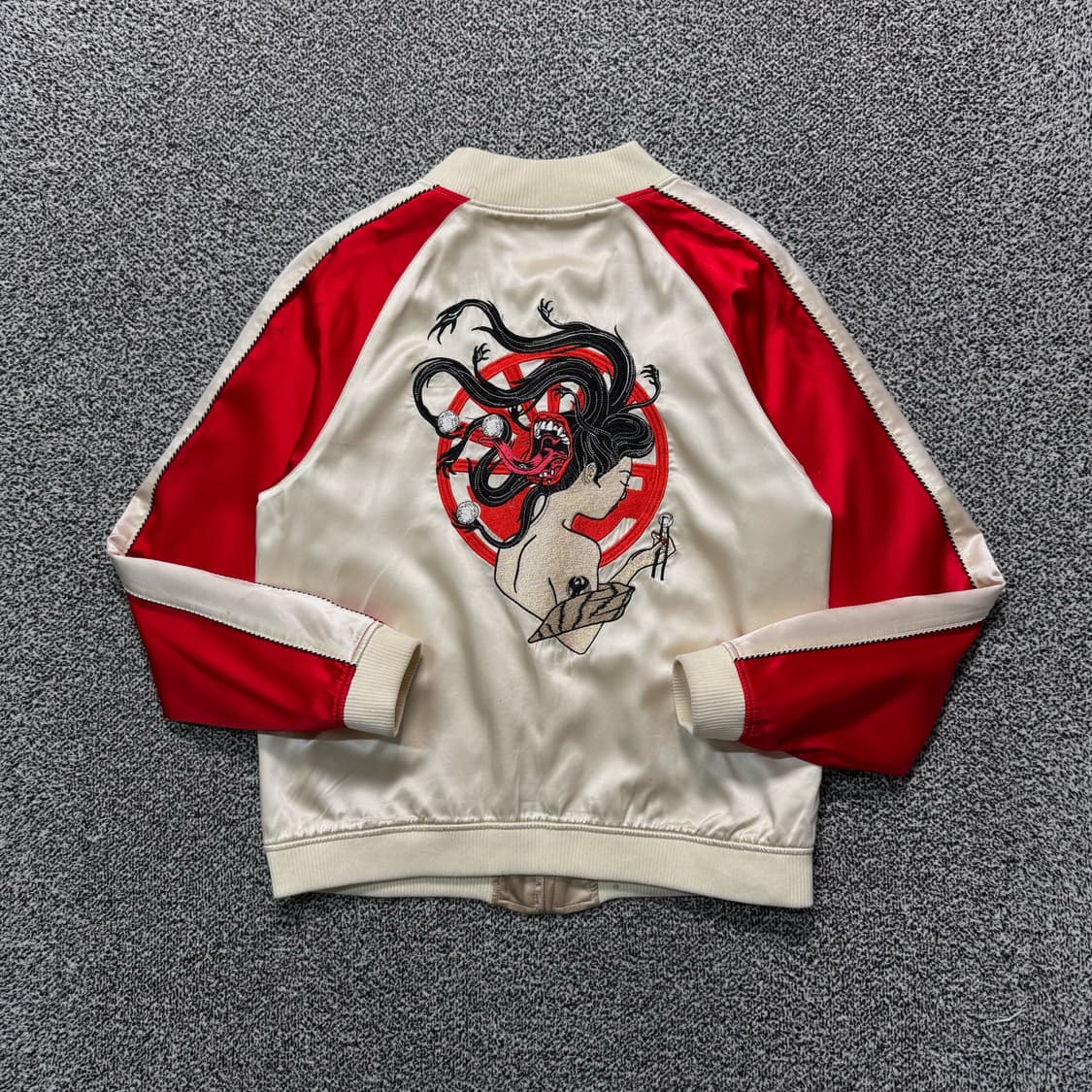 Name : 오프닝 세레모니 리버시블 요괴 실크 봄버 재킷 :)  상품이미지1