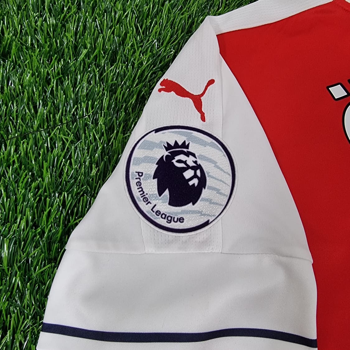 16-17시즌 아스날 홈 유니폼 #11 외질 상품이미지5