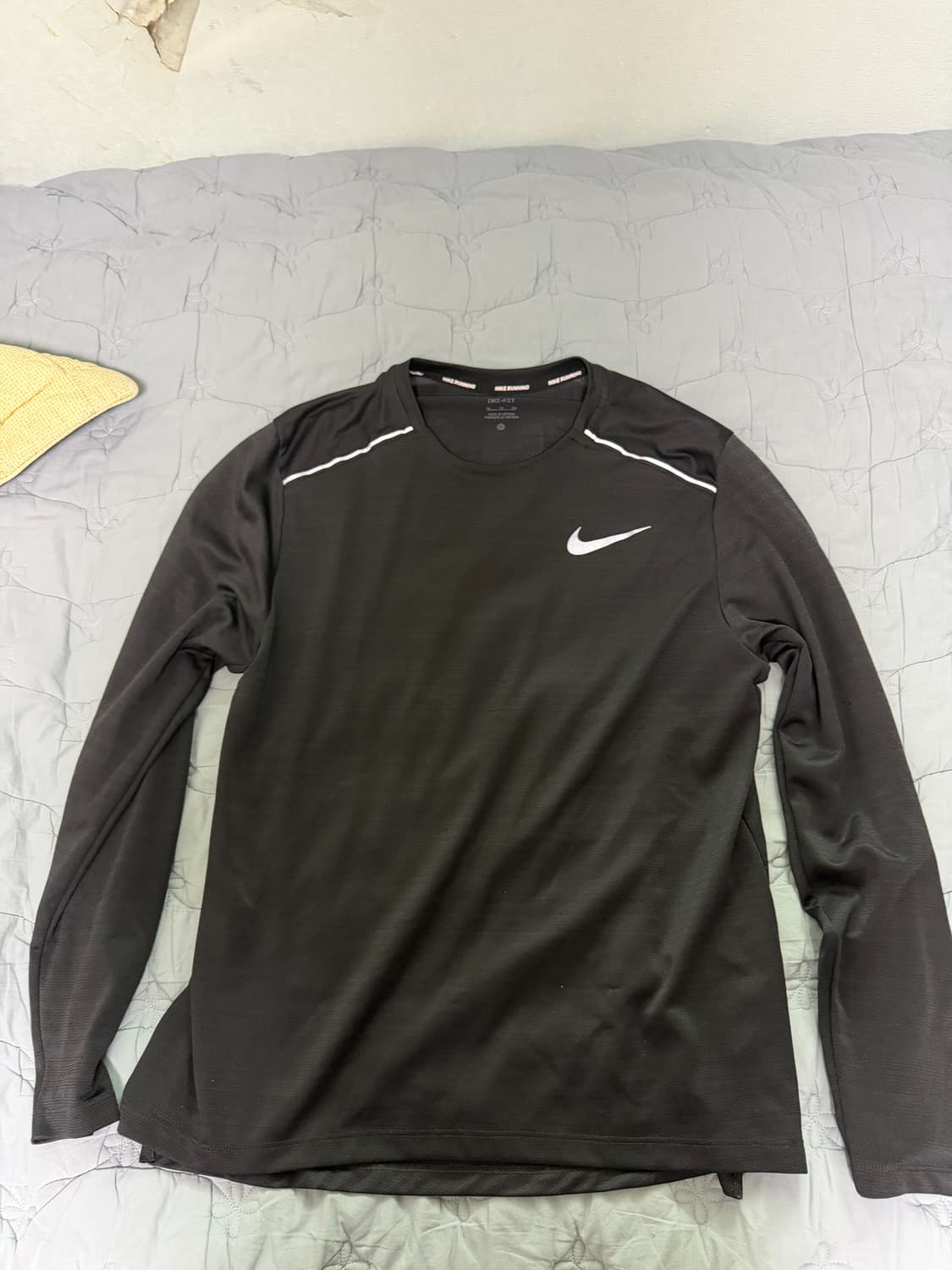 나이키 드라이핏 긴팔티 XL사이즈 판매 상품이미지1