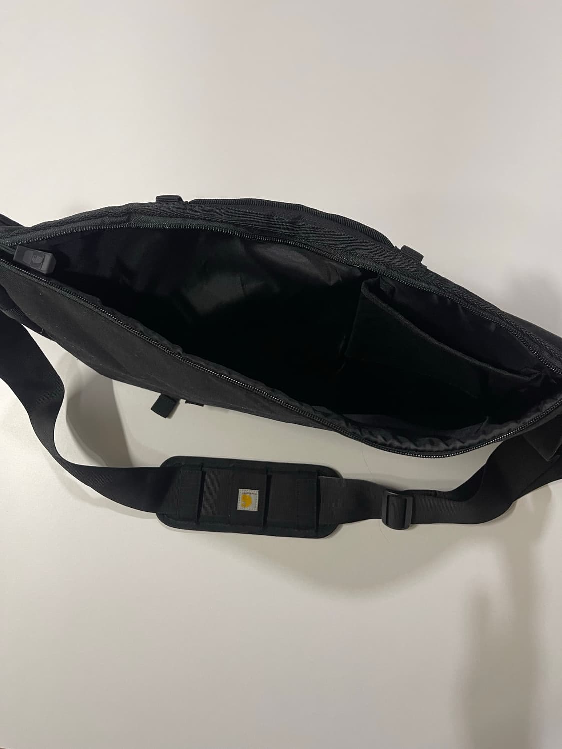 칼하트 카고 메신저백 블랙 상품이미지6
