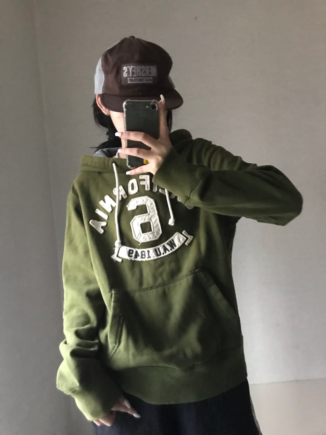 후아유 카키 후드티 상품이미지5