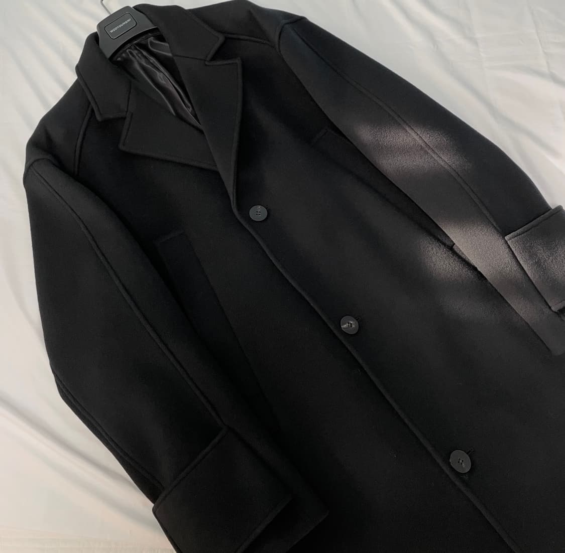 우영미 커프스 디테일 178 코트 블랙 50 (택,옷걸이⭕️) 상품이미지1