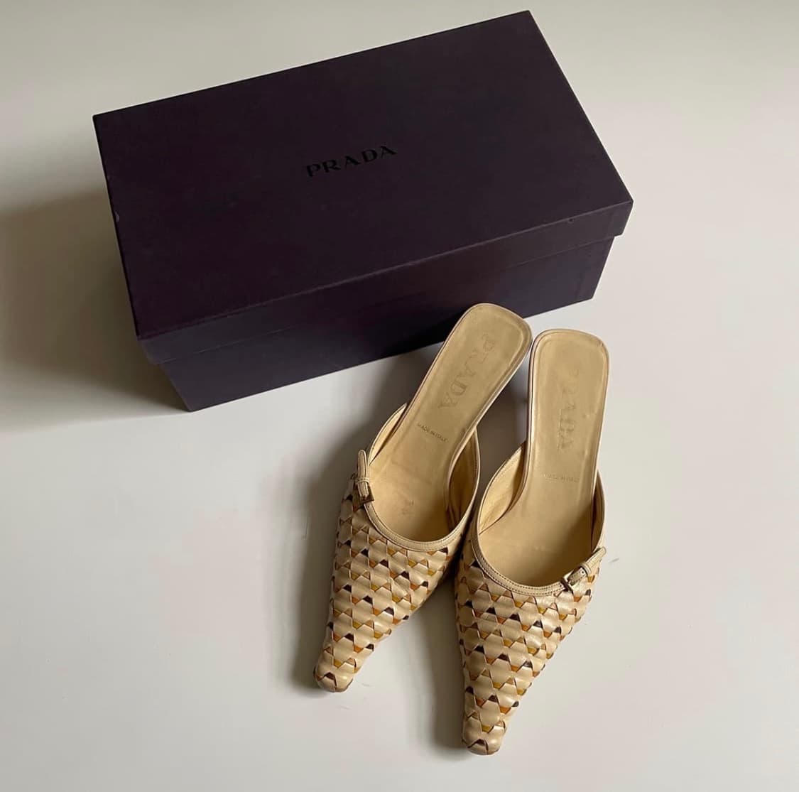 프라다 뮬 상품이미지1