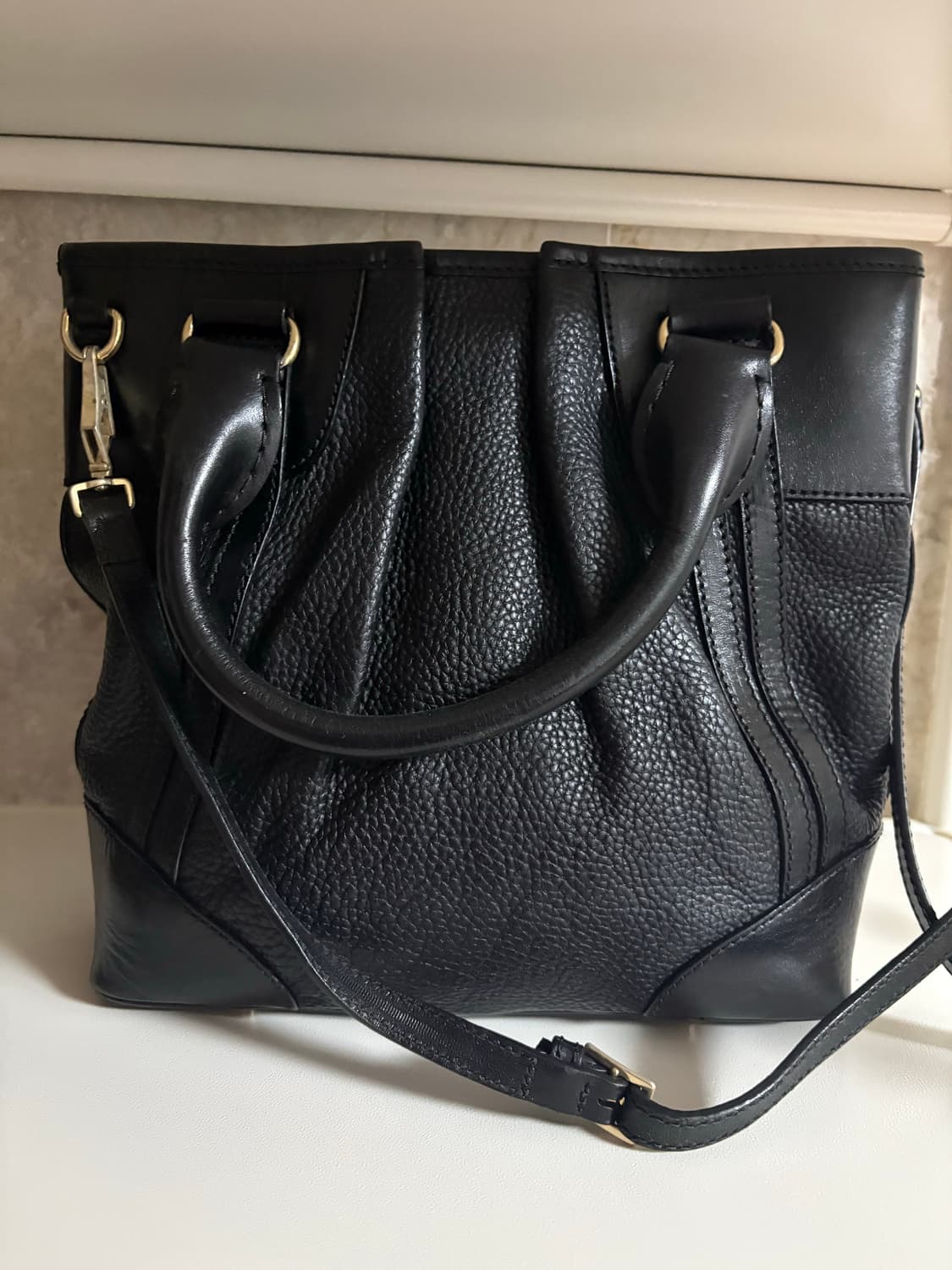 버버리 소가죽 토트백 크로스백 상품이미지2