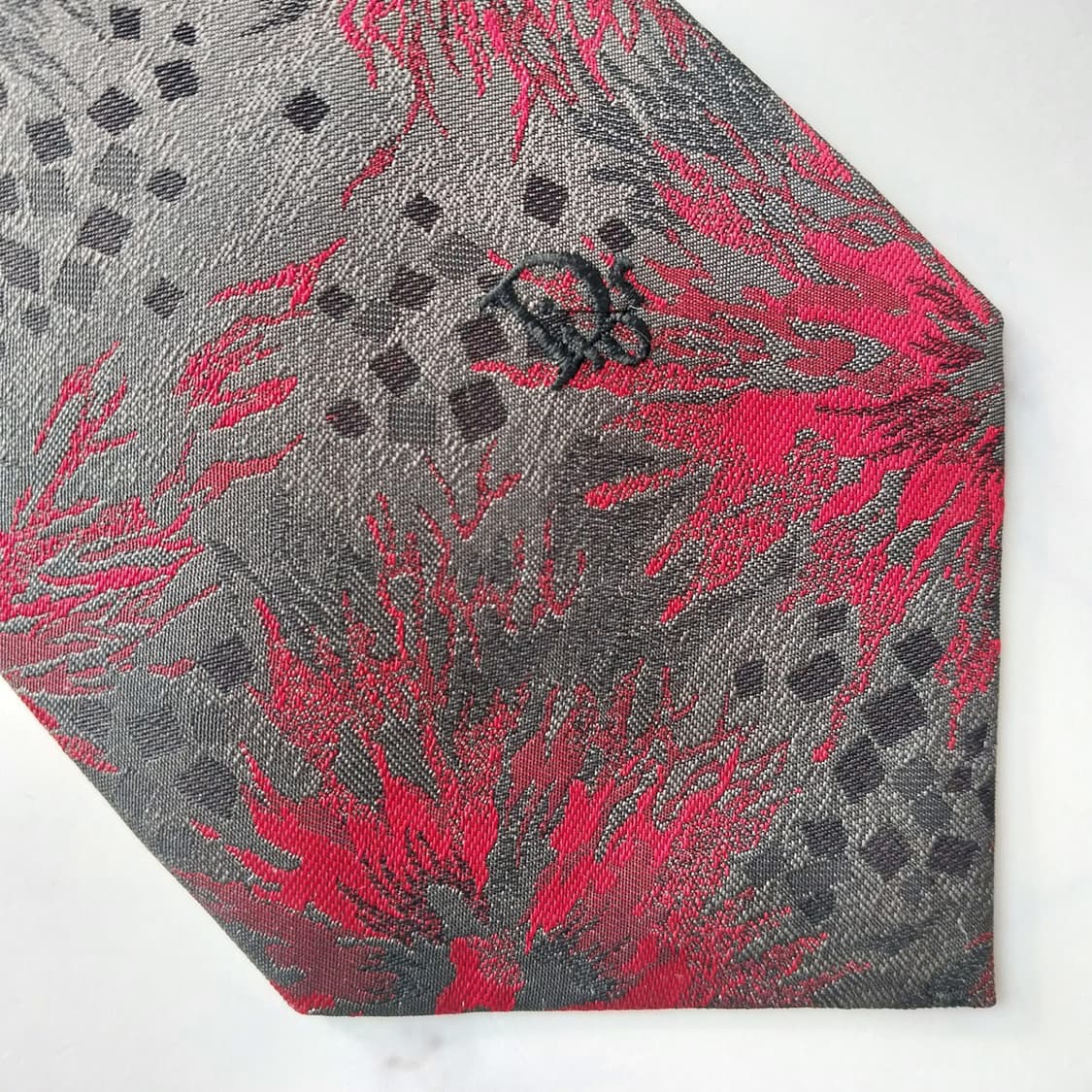 크리스찬 디올 실크 그레이&레드 패턴 넥타이 9.1cm S등급 K1687 상품이미지9