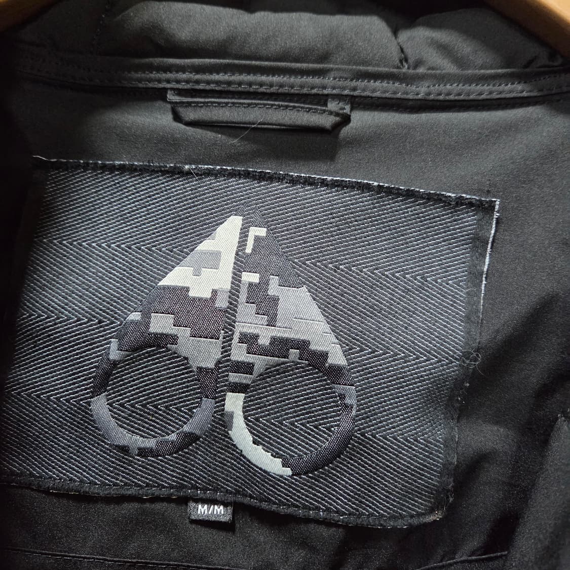 무스너클 경량 구스 패딩 상품이미지2