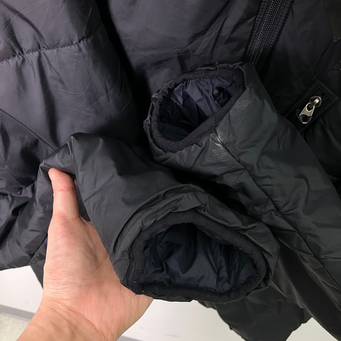 파타고니아 블랙 다스 패딩 파카 XL 상품이미지7