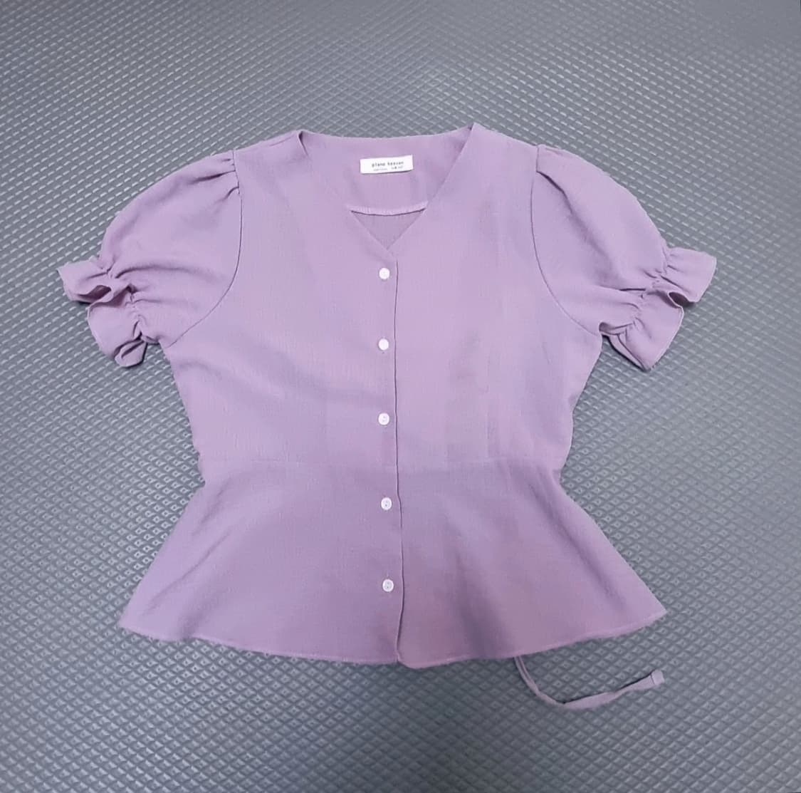 라벤더 브이넥 린넨 블라우스 상품이미지1