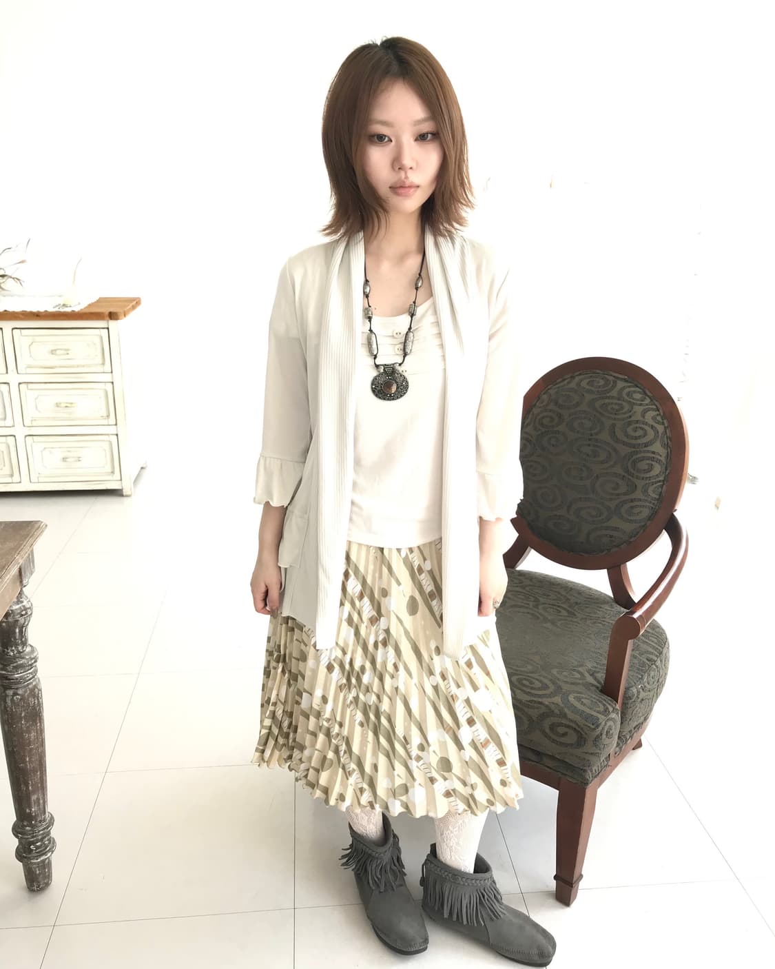 Set 아이보리 버튼 탑 & 플리츠 도트 패턴 미디스커트 상품이미지3