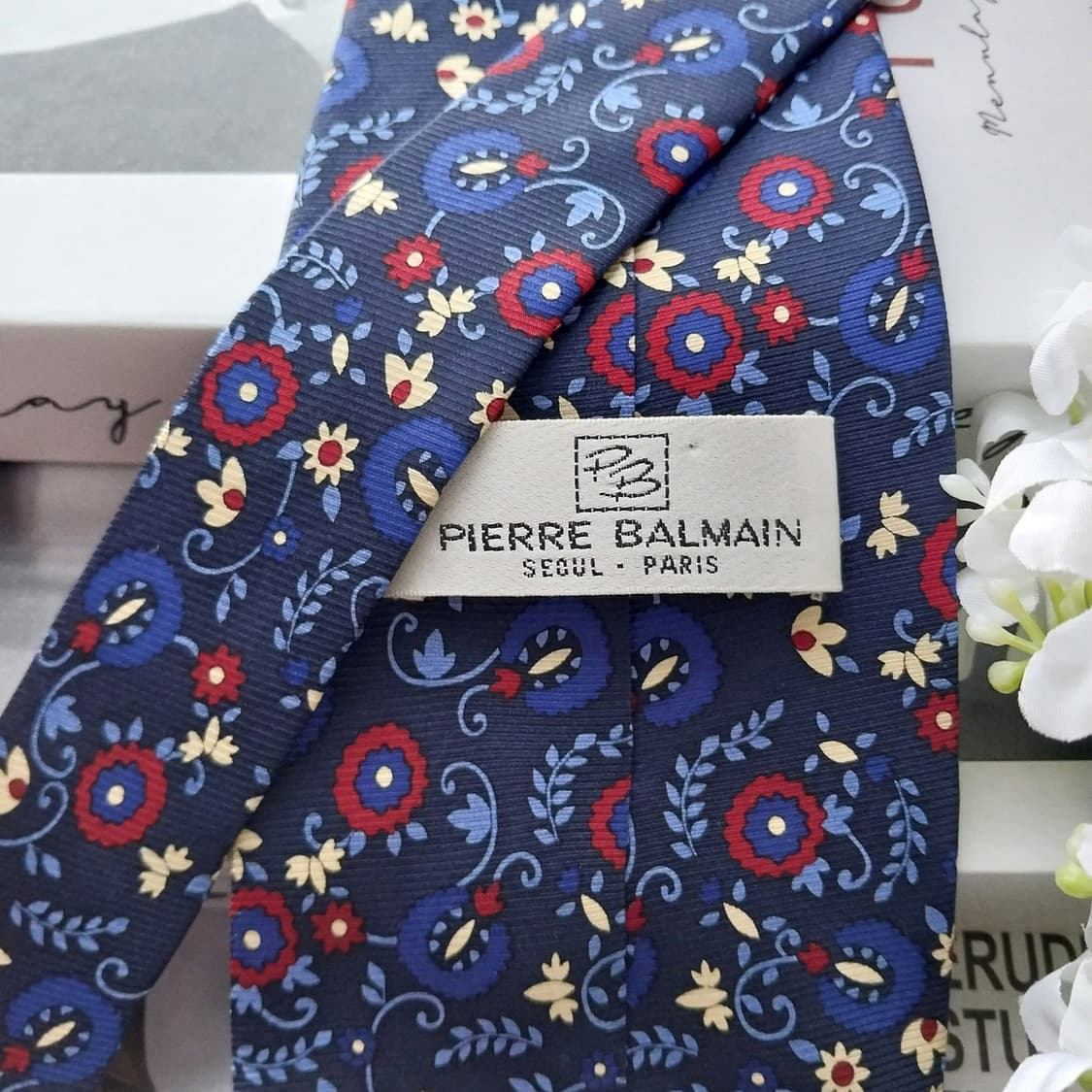 발망 실크 네이비 플라워 패턴 넥타이 9.3cm A+등급 K1579
 상품이미지7