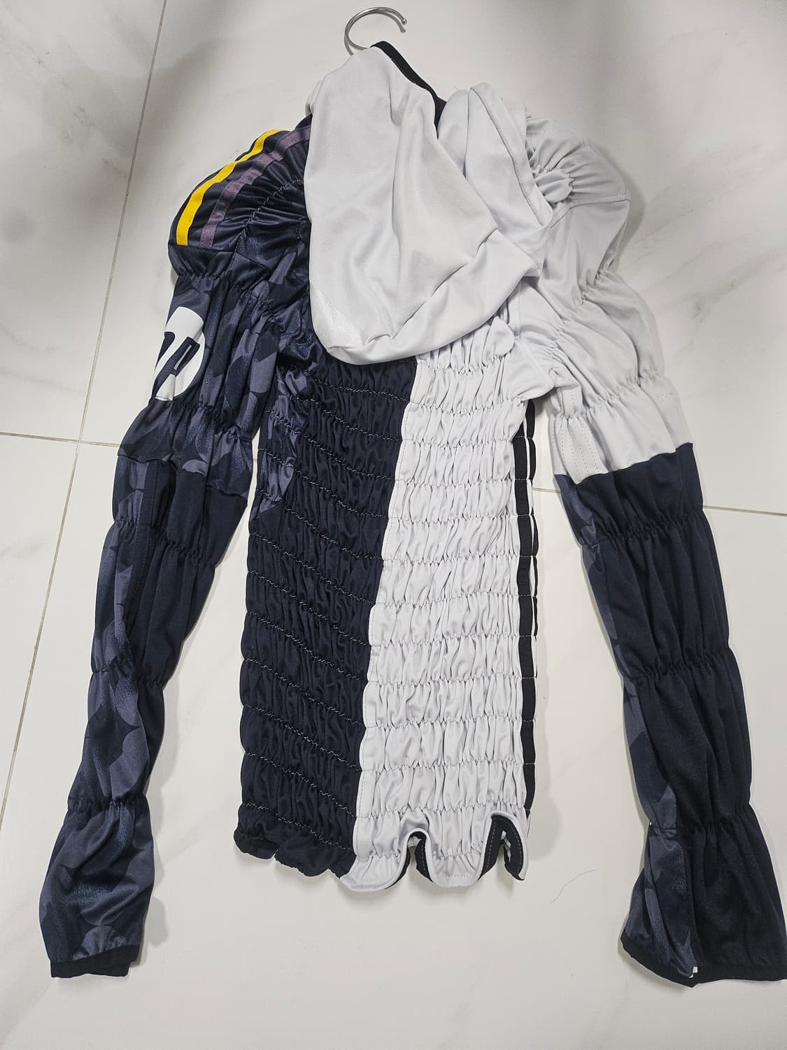 피린 리폼 후드 집업 상품이미지2