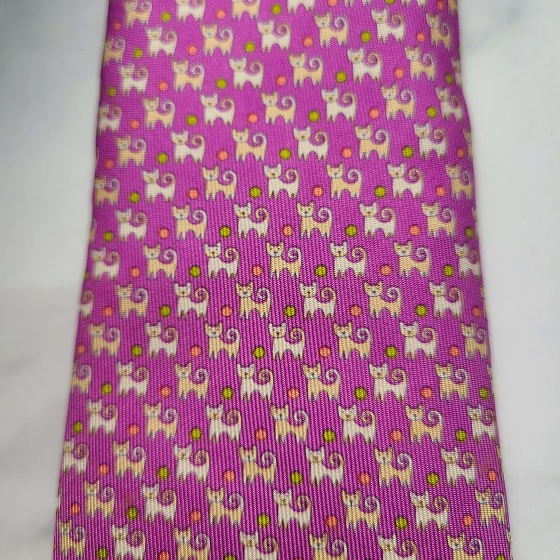 살바토레 페라가모 실크 강아지 패턴 넥타이 8.6cm B등급 E700
 상품이미지5