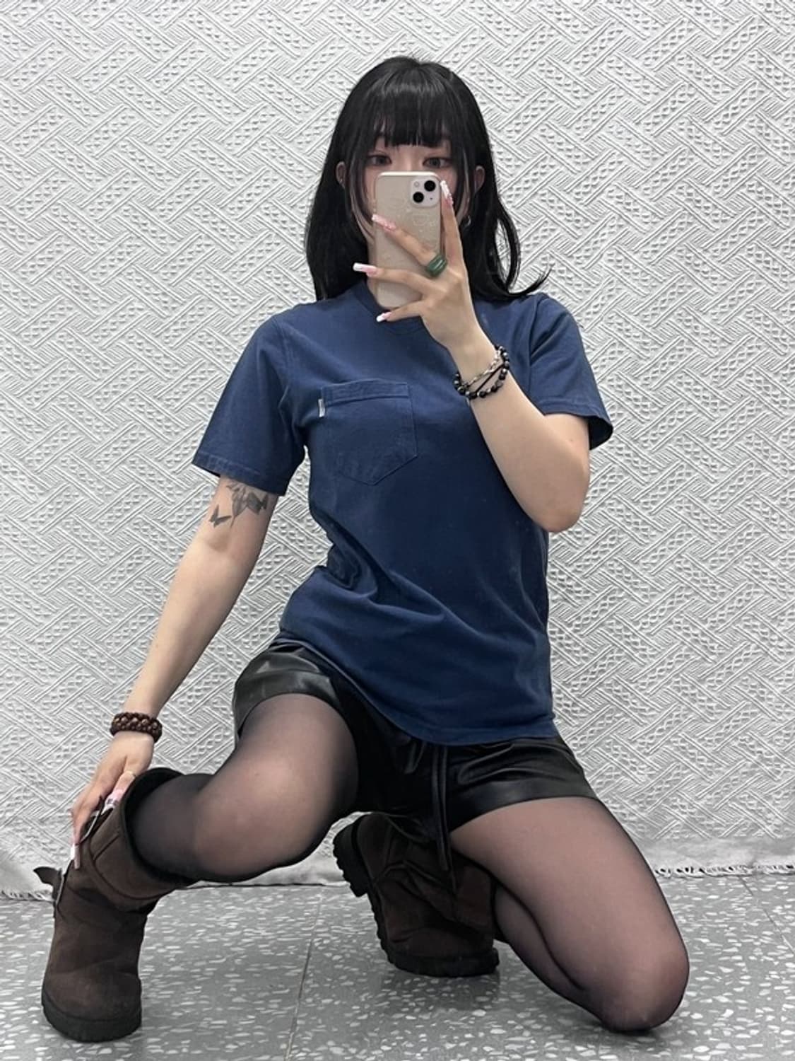 칼하트 올드스쿨 레트로 슬림핏 포켓 워크 반팔티 XS C12106 상품이미지1