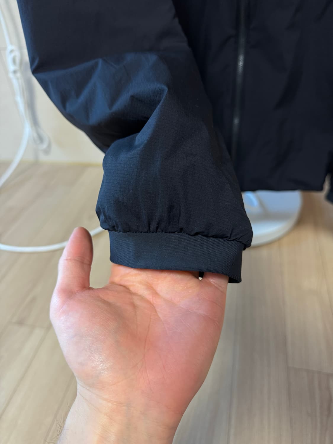 아크테릭스 아톰 LT 24K 블랙 L 상품이미지4