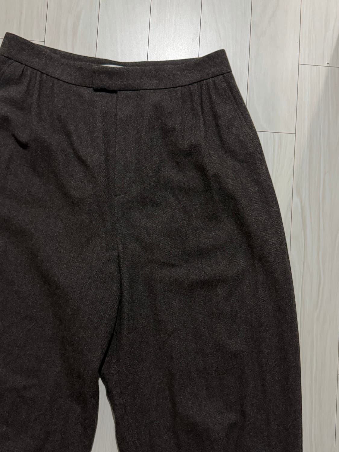 25FW 아모멘토 울 셔링 팬츠 다크브라운 XL 상품이미지2