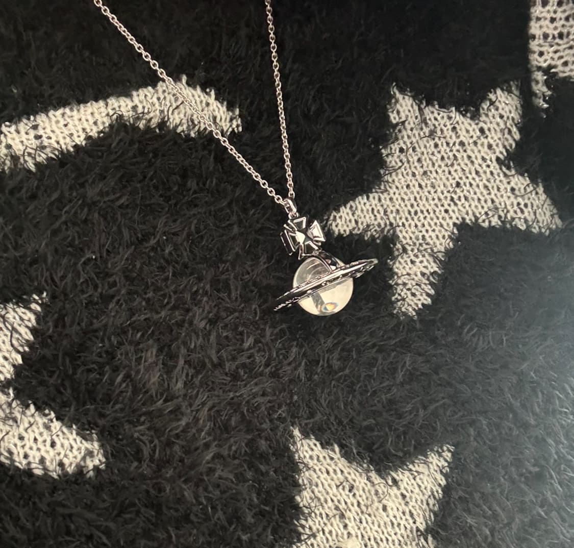 비비안웨스트우드 피나 스몰 orb 팬던트 목걸이 상품이미지3