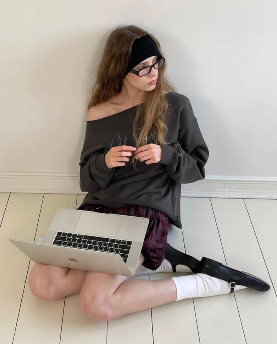 블랙업 제작 키피니 보트넥 프린팅 긴팔티 상품이미지1