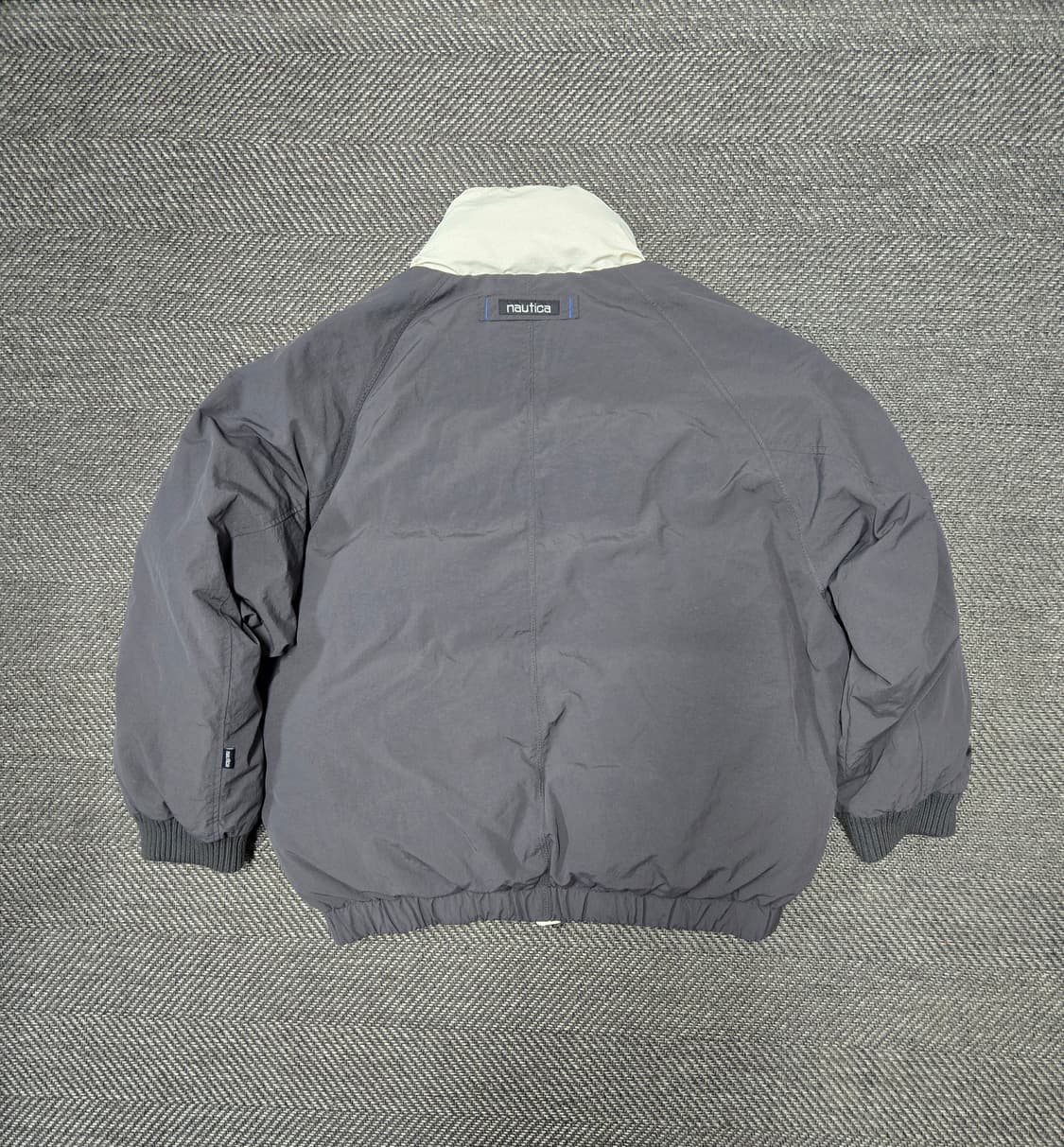 노티카 83플래그 요트 다운패딩 파카 차콜 상품이미지3