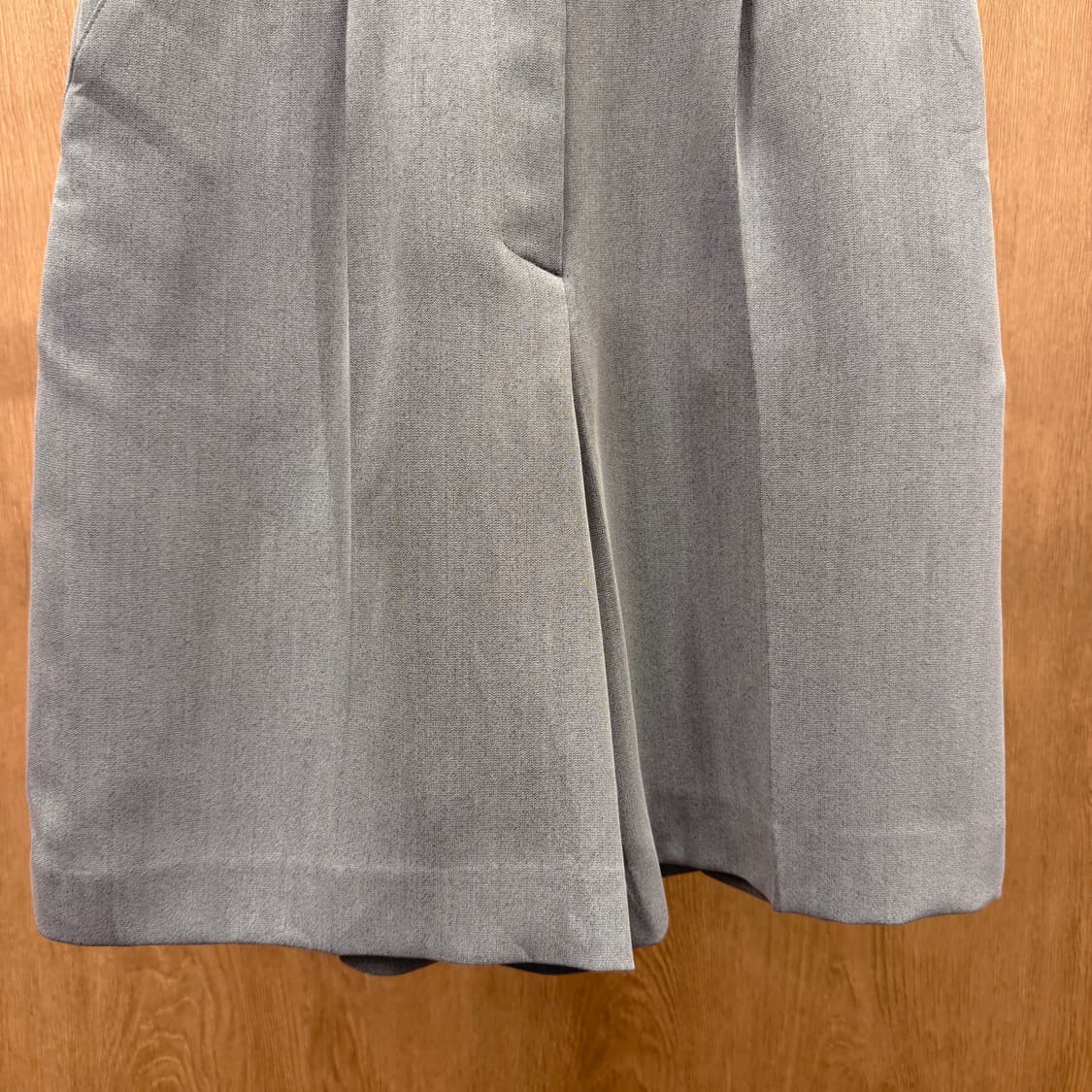 끌로에 하프 팬츠 슬랙스 핀턱 와이드핏 디테일 밴딩 반바지 그레이 상품이미지5