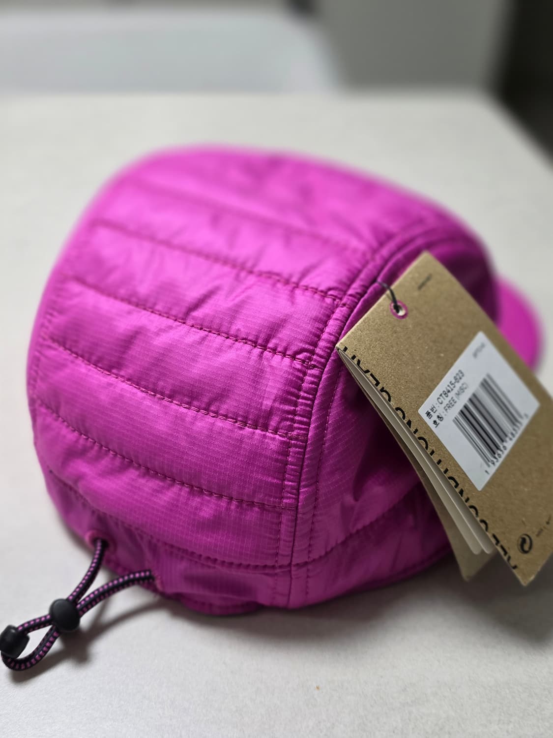 나이키 ACG AW84 패딩캡 핑크 판매합니다! 상품이미지2