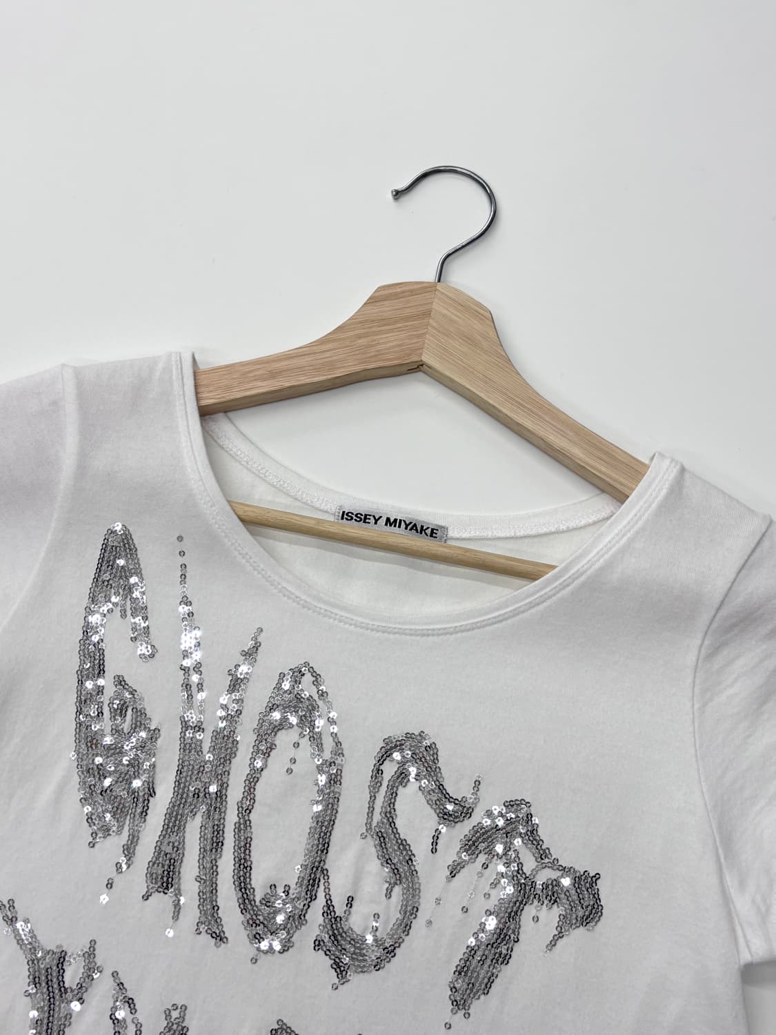 Issey Miyake 이세이미야케 11SS 화이트 스팽글 로고 반팔 상품이미지3
