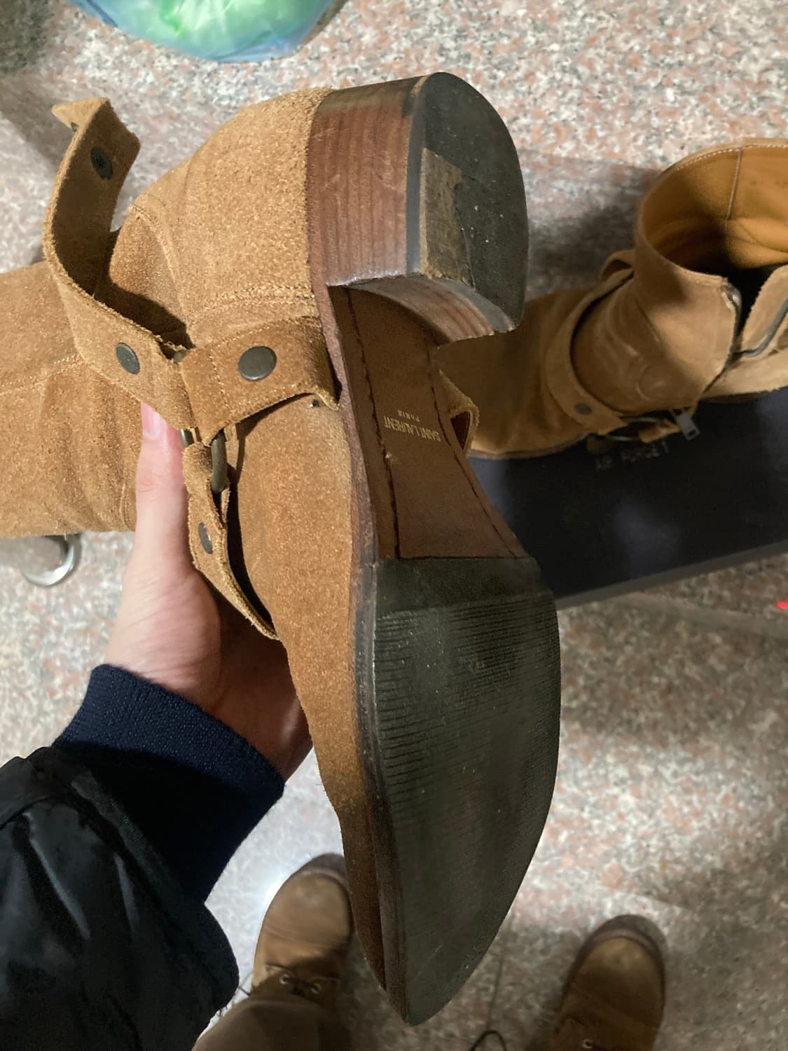 43) 생로랑 첼시부츠 와이어트 하네스 상품이미지2