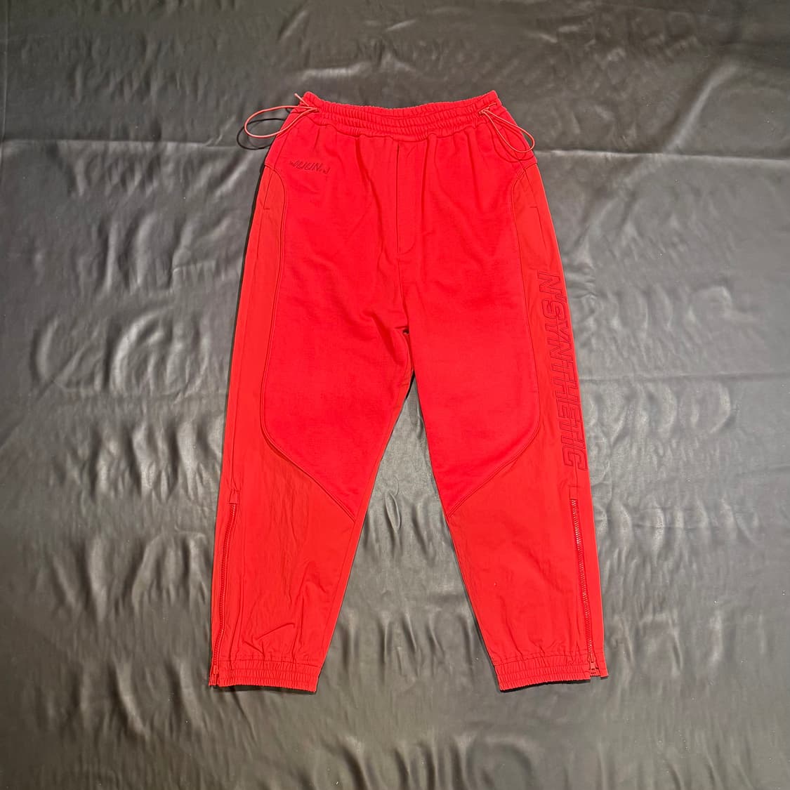 준지 트레이닝 팬츠 레드 상품이미지1