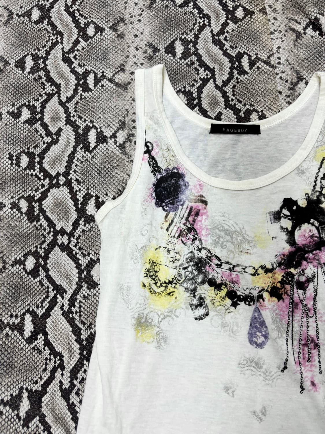 “Vintage” Y2K Kitsch Chain Print Sleevel 상품이미지2