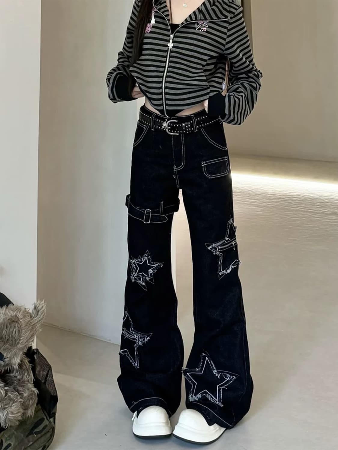 스타 패치 크로스 데님 팬츠  상품이미지1