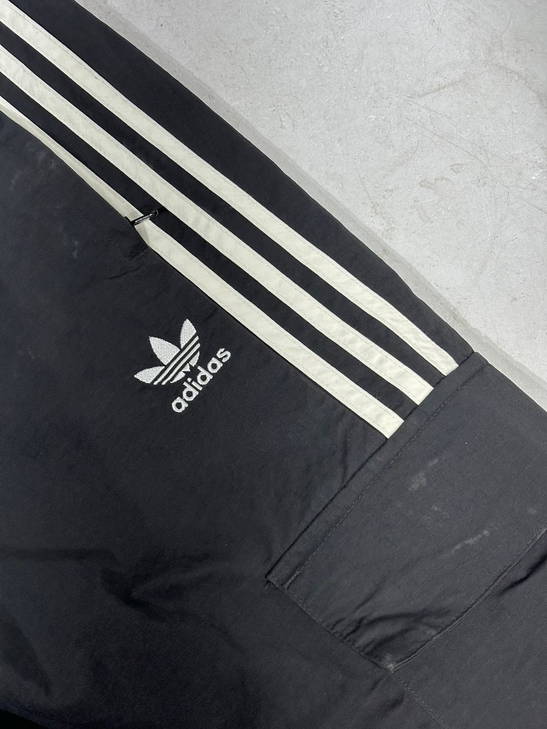 아디다스 블랙 대대장 와이드 카고 포켓 파이어버드 로고 트랙 팬츠 XL 상품이미지6