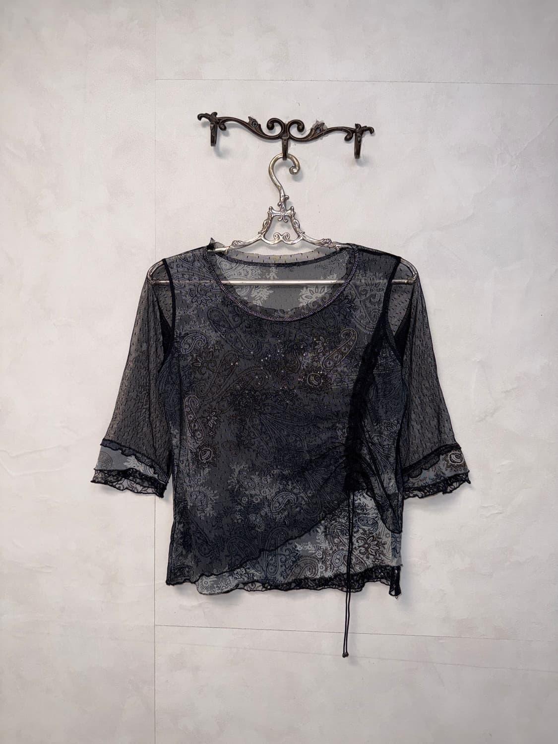 Charcoal ethnic paisley mesh shirring bl 상품이미지4