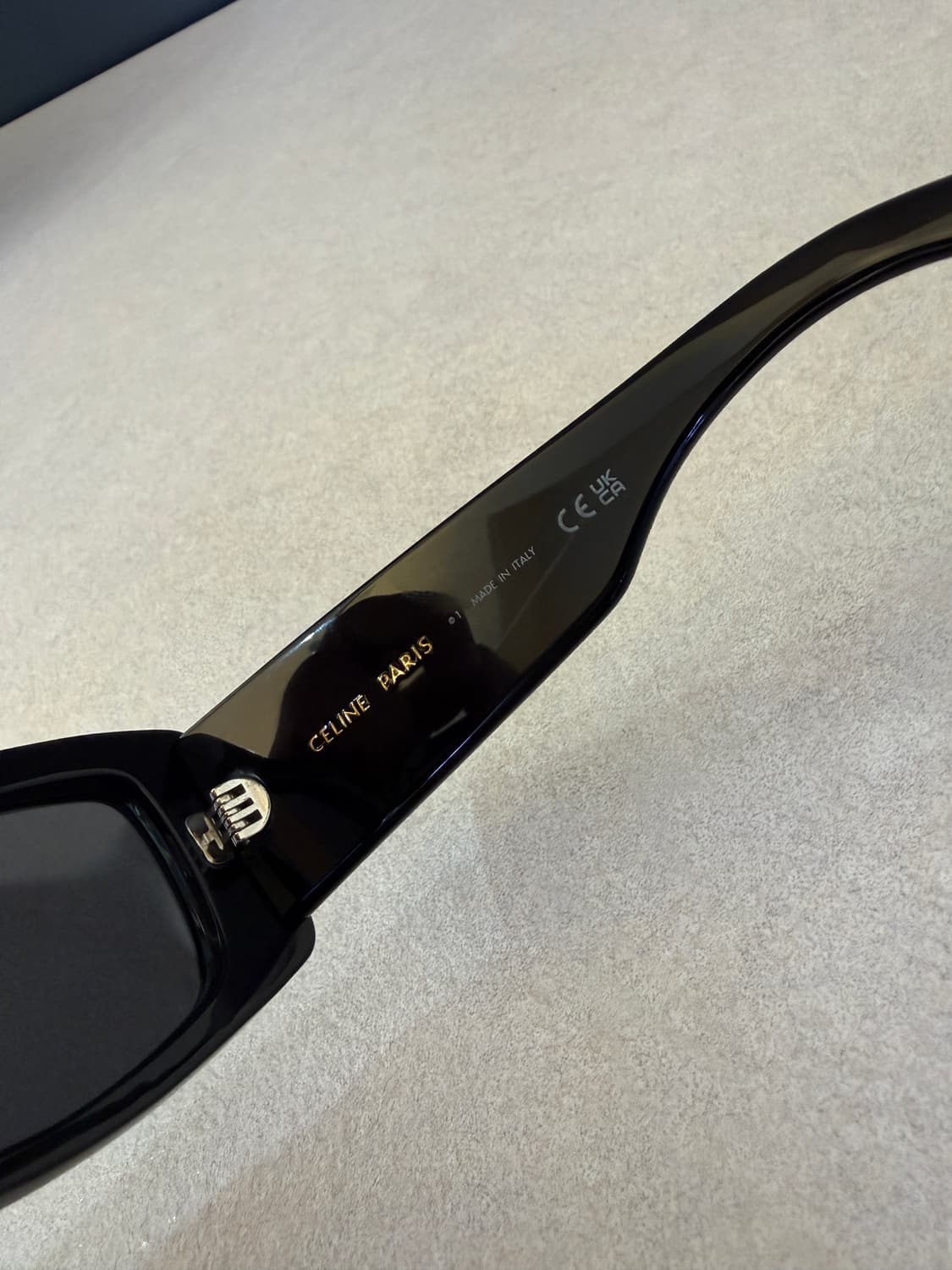 셀린느 선글라스 cl40282u 01a 상품이미지3