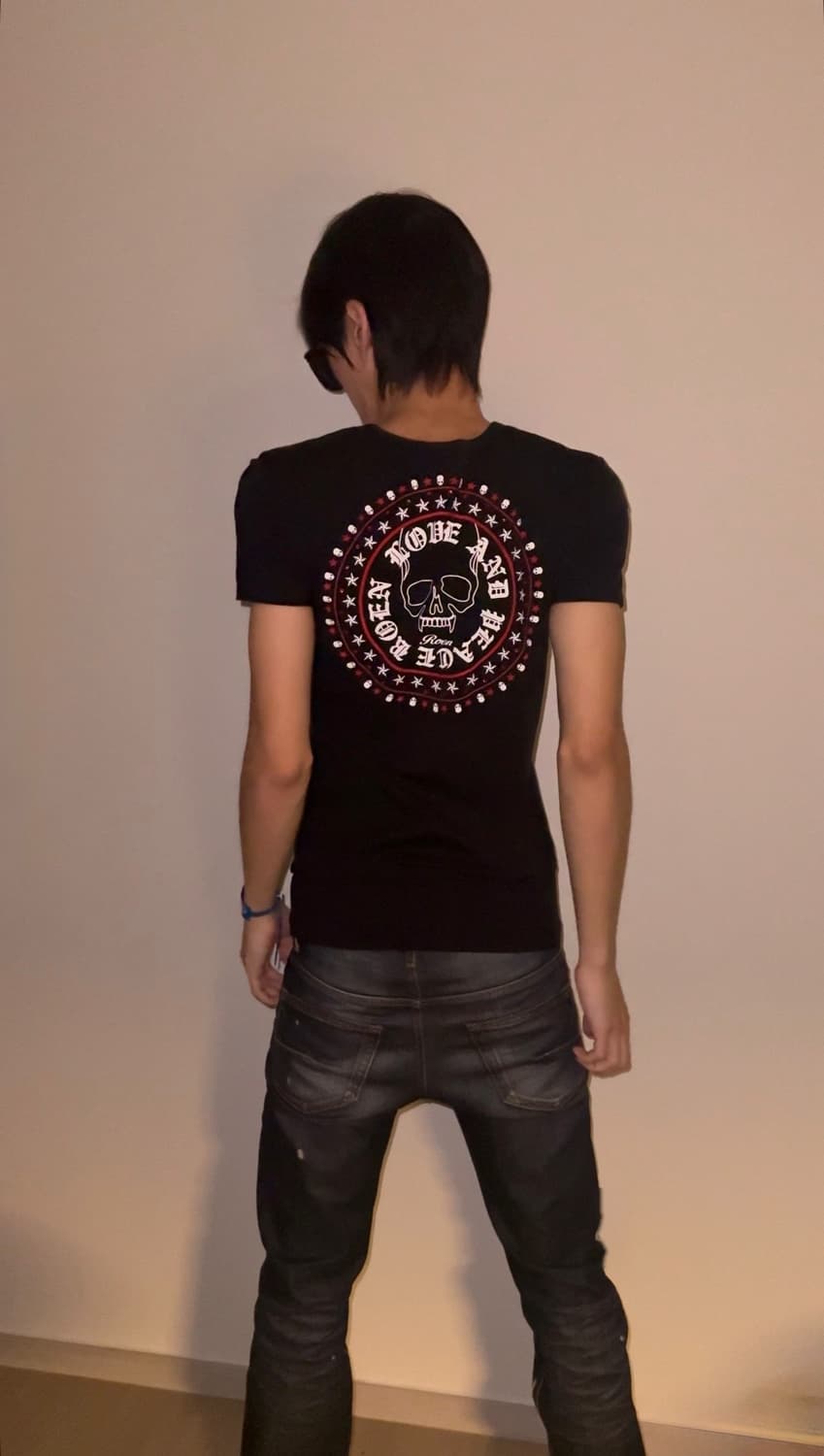 Roen Skull Beaded Graphic T-Shirt Black 상품이미지1