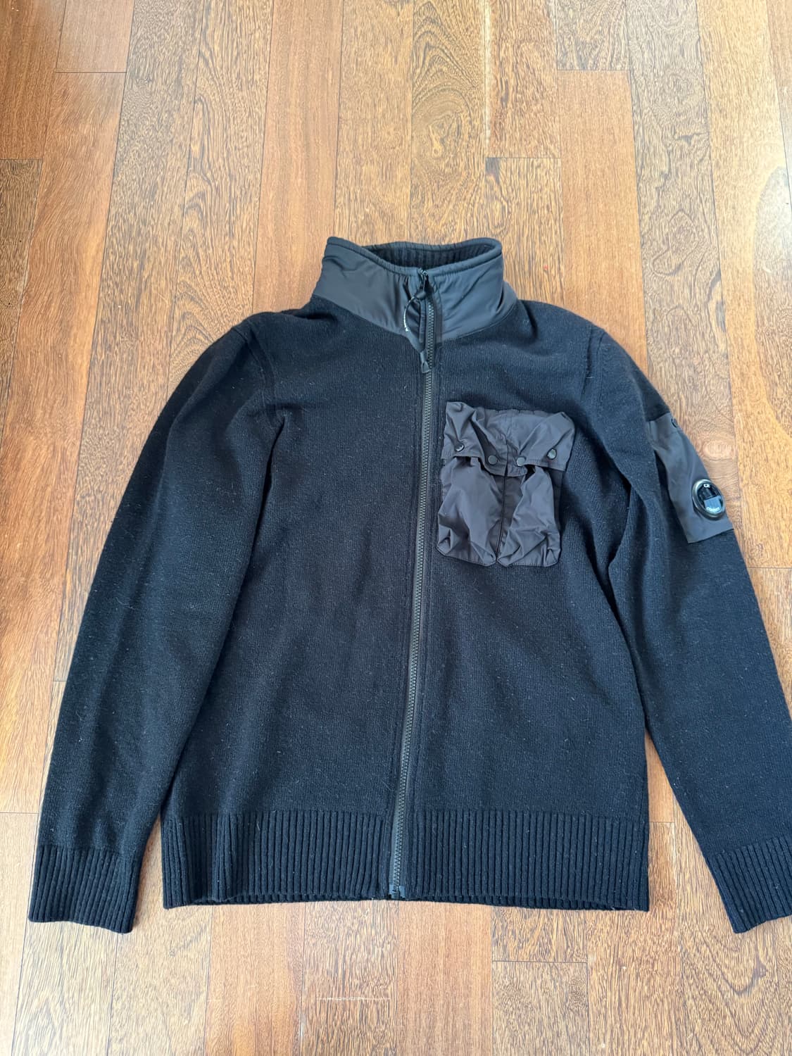 씨피컴퍼니 메리노 울 탄창 집업 블랙 상품이미지3