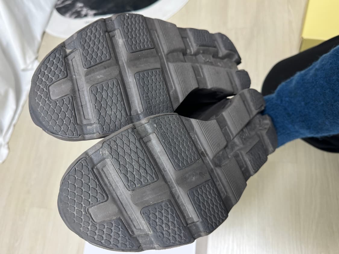 [295] 온러닝 파프 클라우드몬스터2 쏜브라운 상품이미지7