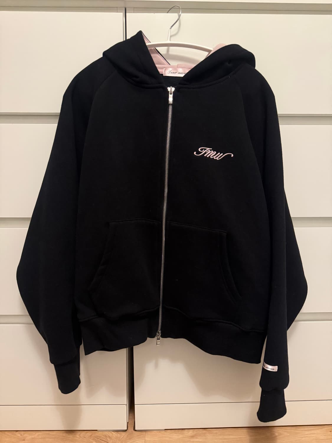 이너뮤지엄 후드집업 상품이미지1