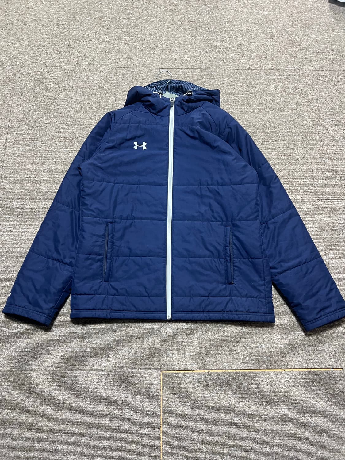 언더아머 패딩 자켓 LG 네이비 상품이미지1