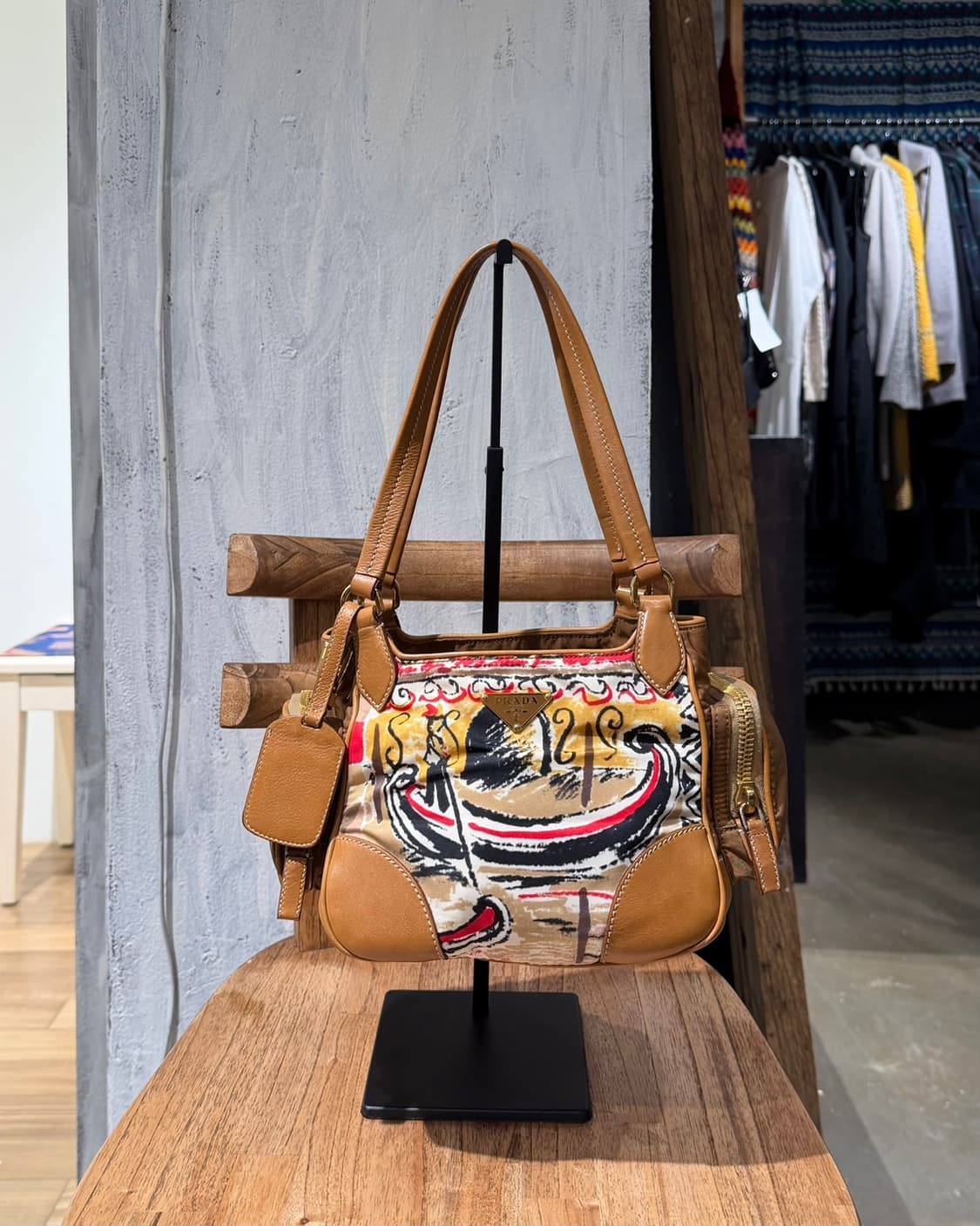 프라다 브라운 베니스 워터컬러 호보백 상품이미지2