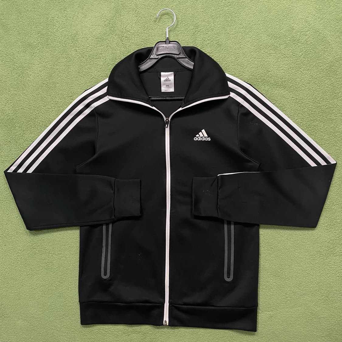아디다스 검정 삼각 로고 져지 트랙탑 상품이미지1