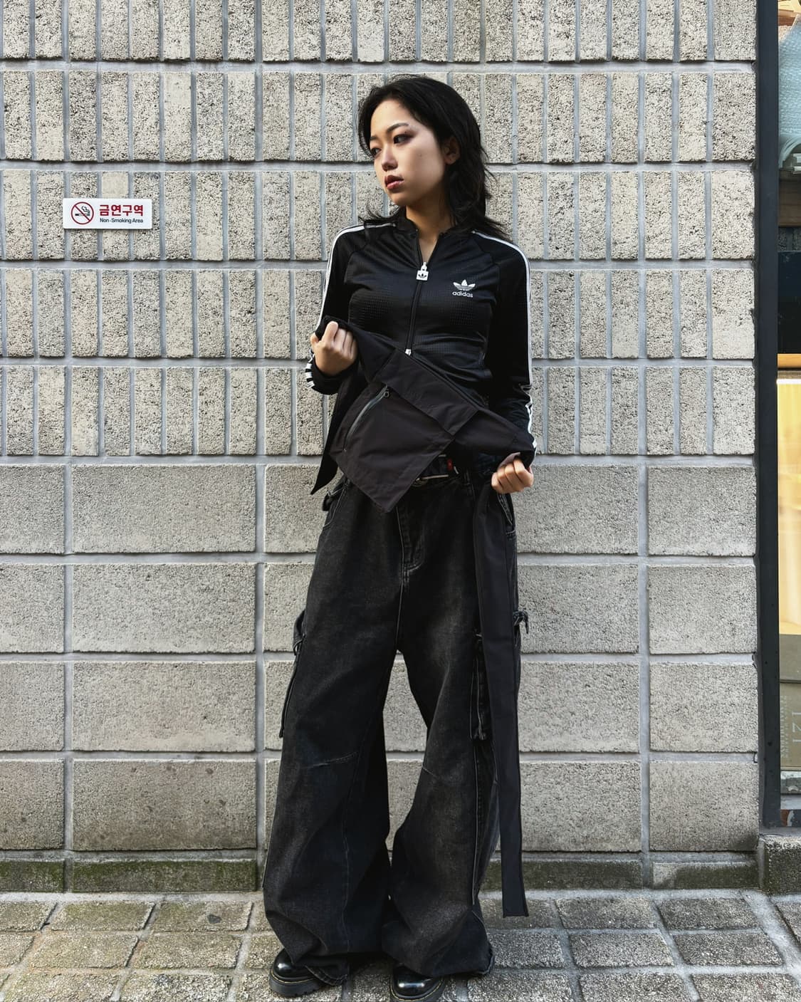 사스콰치 패브릭스 x 닌자튠 스트랩 포켓 슬링백 상품이미지7